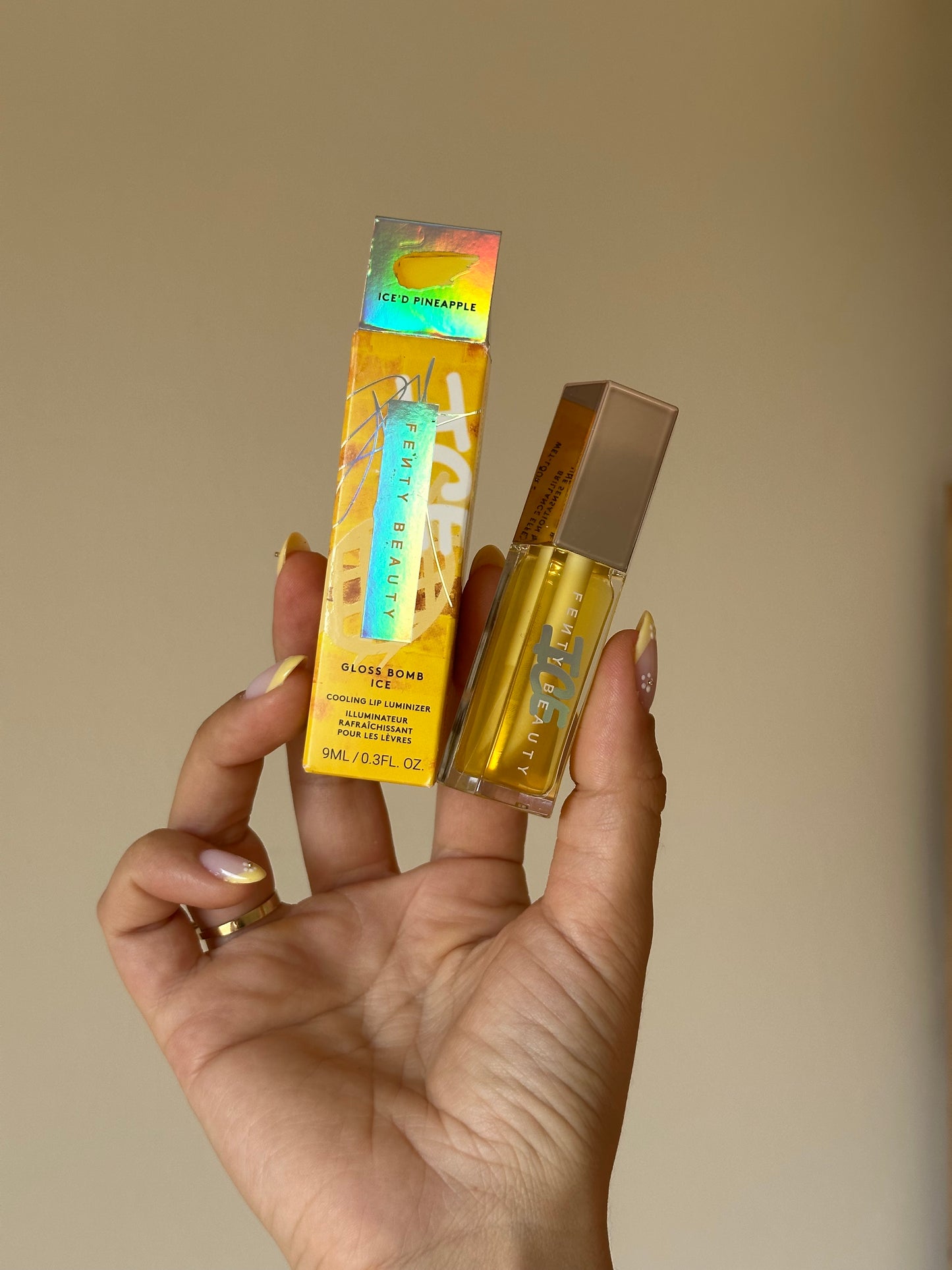 Fenty Beauty Gloss Bomb Ice Cooling Lip Luminizer