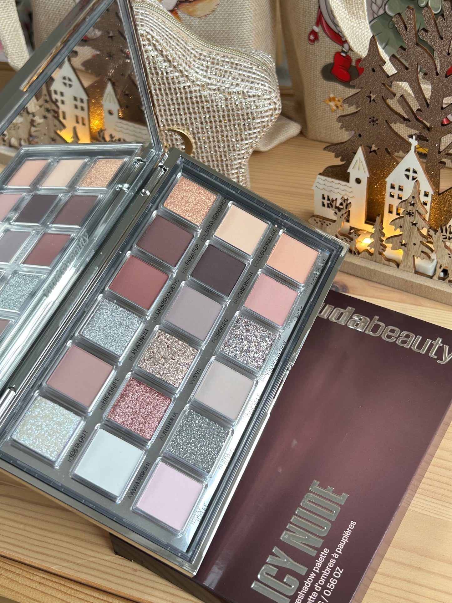 HudaBeauty Ice Nude Palette
