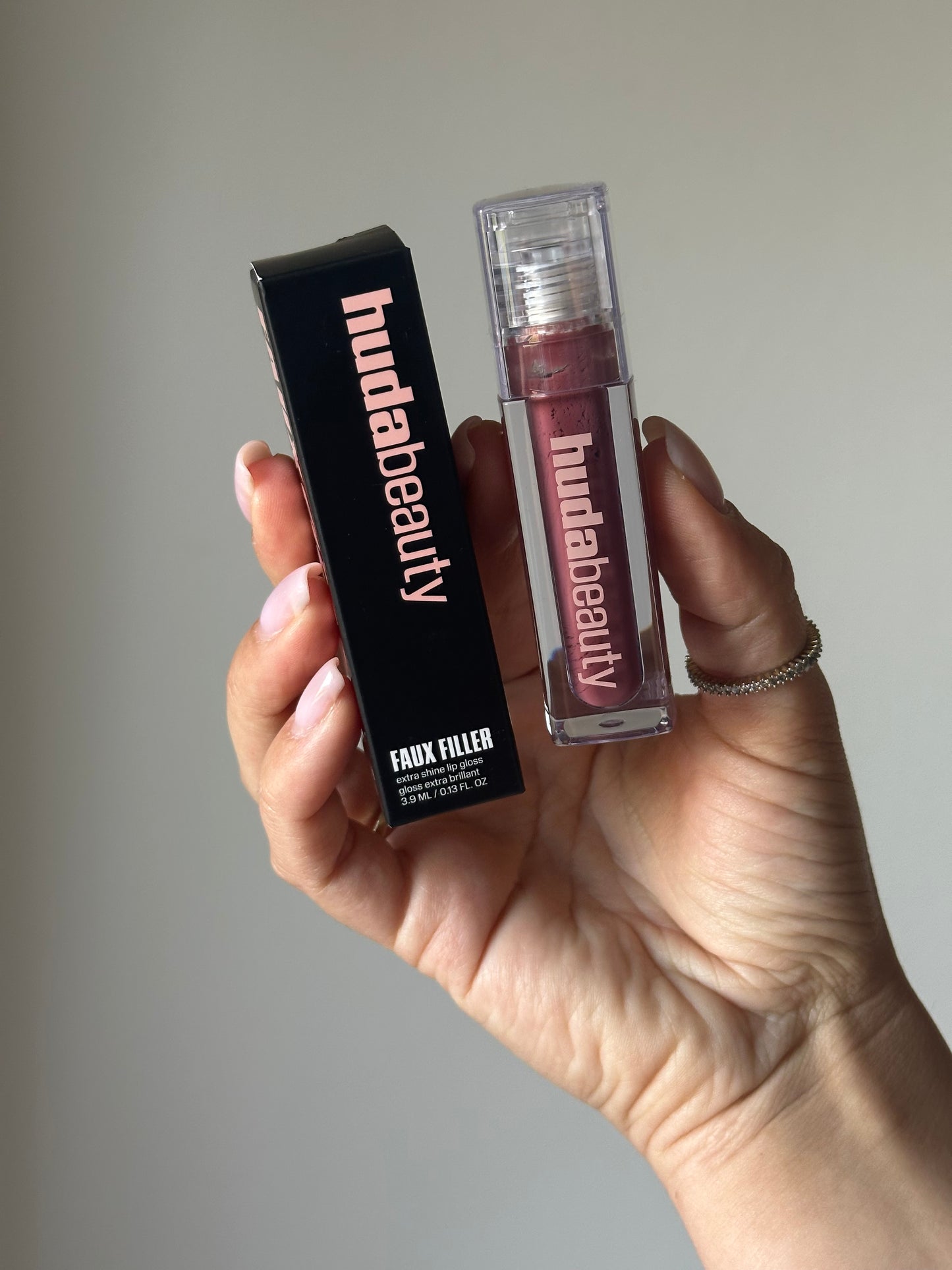 Huda Beauty - Faux Filler Gloss