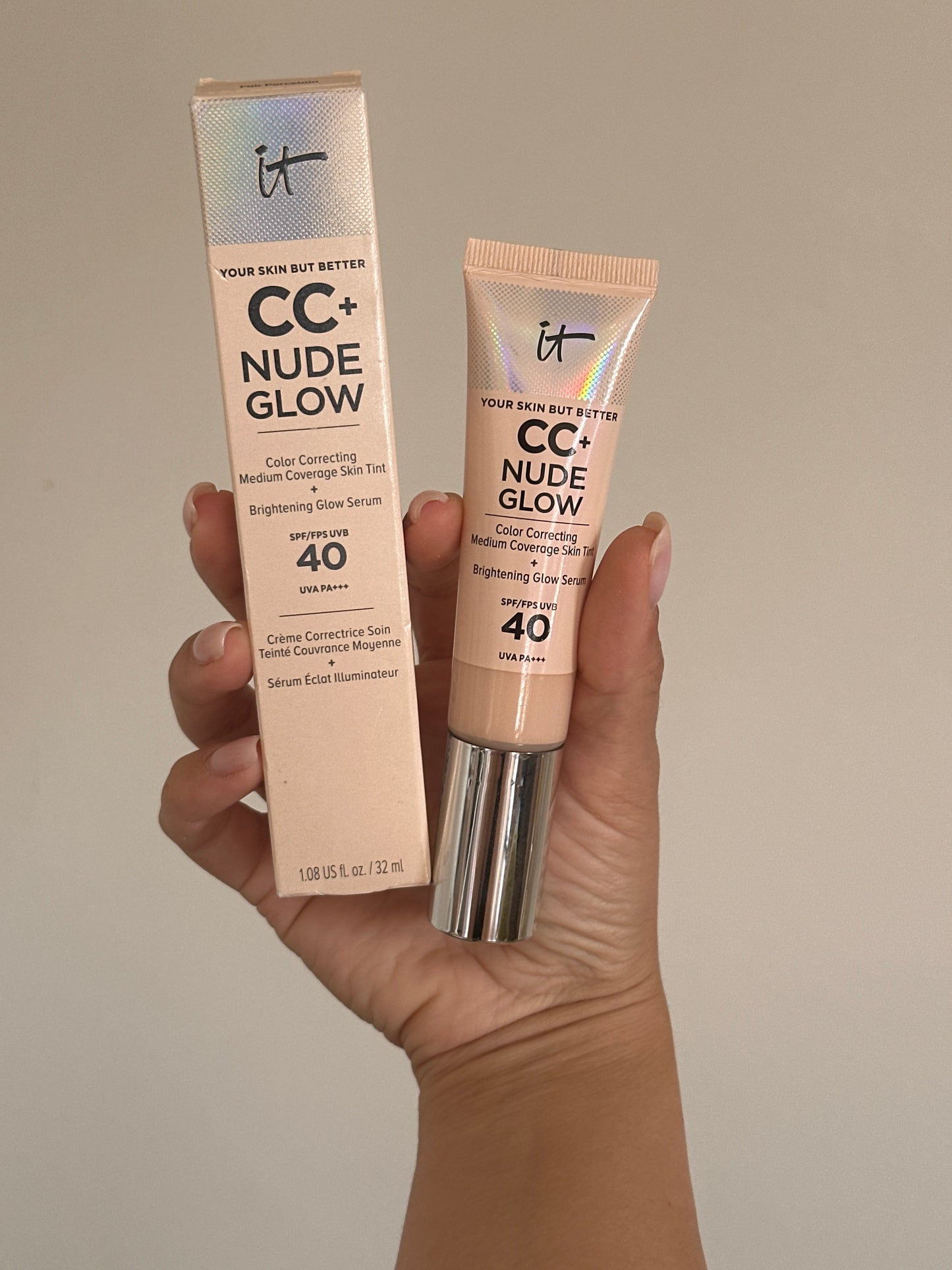 It cosmetics - CC Cream - Nude Glow 40 SPF