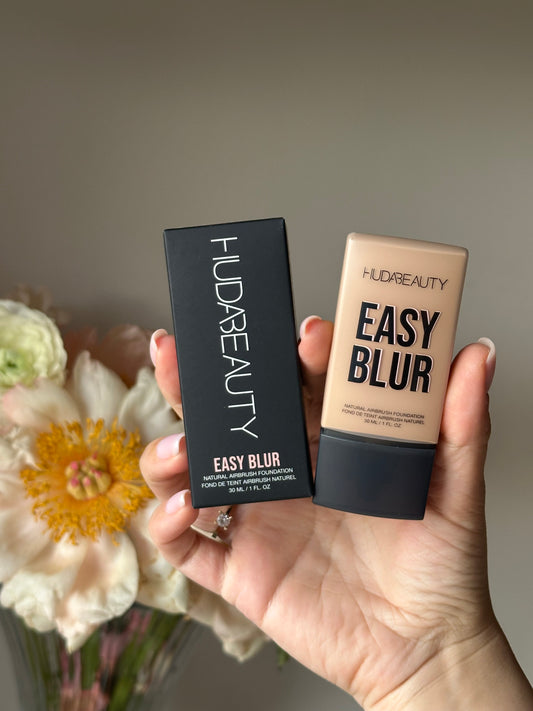 Huda Beauty - Easy Blur Foundation