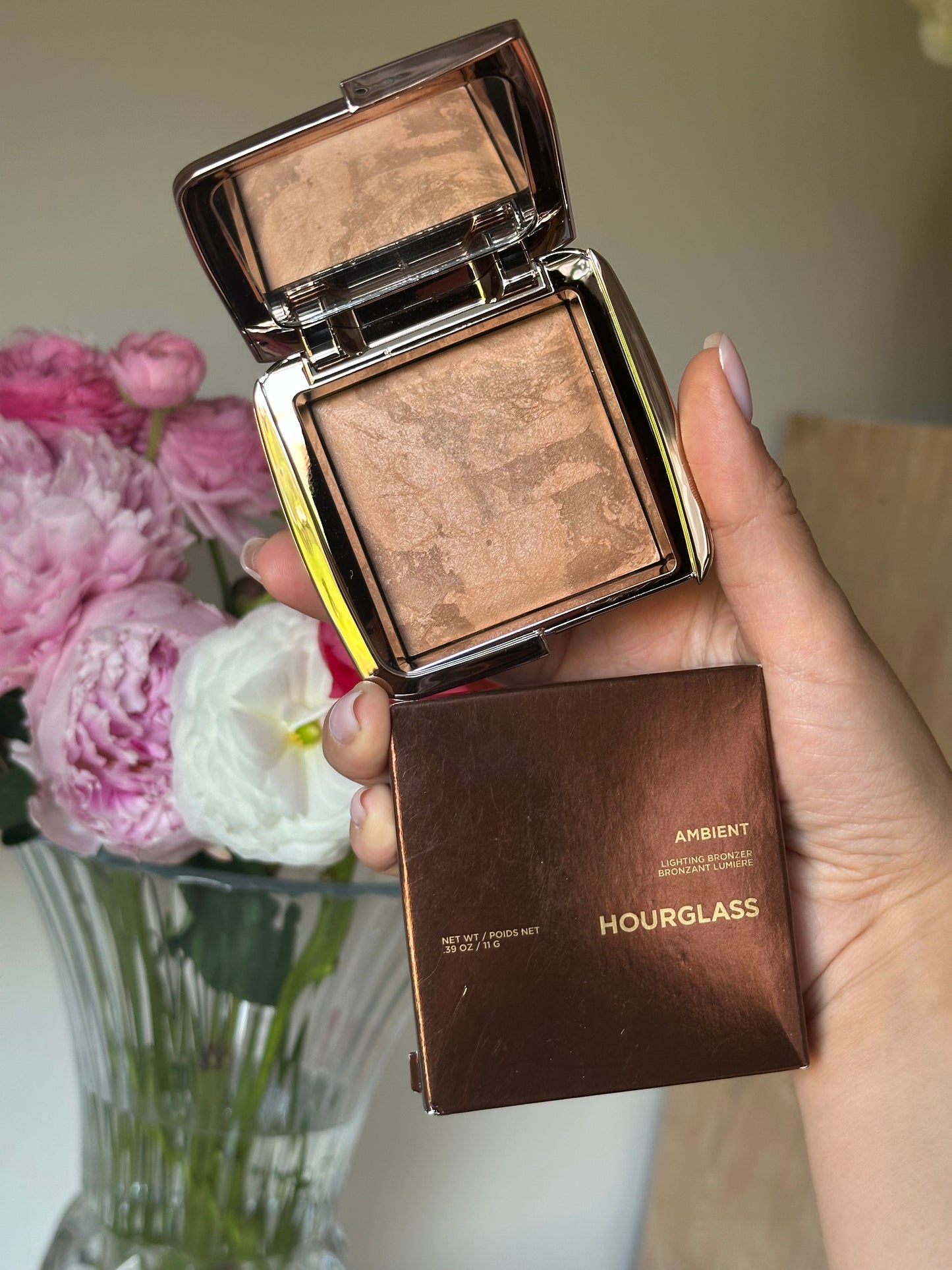 Hourglass Ambient Lightning Bronzer