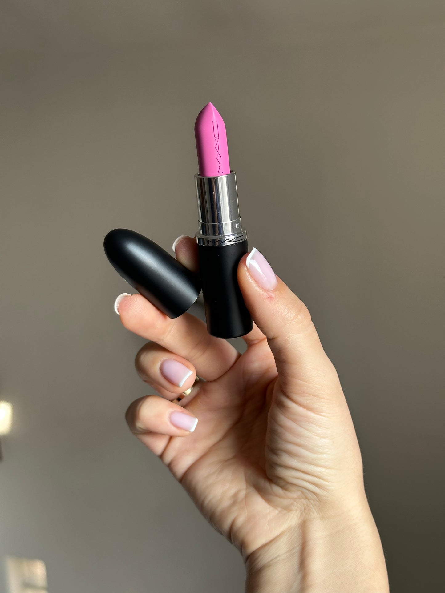 MAC - Sleek Satin Lipstick