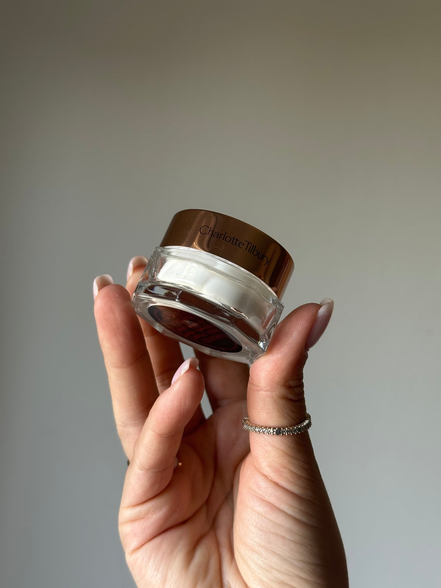 Charlotte Tilbury - Magic Cream
