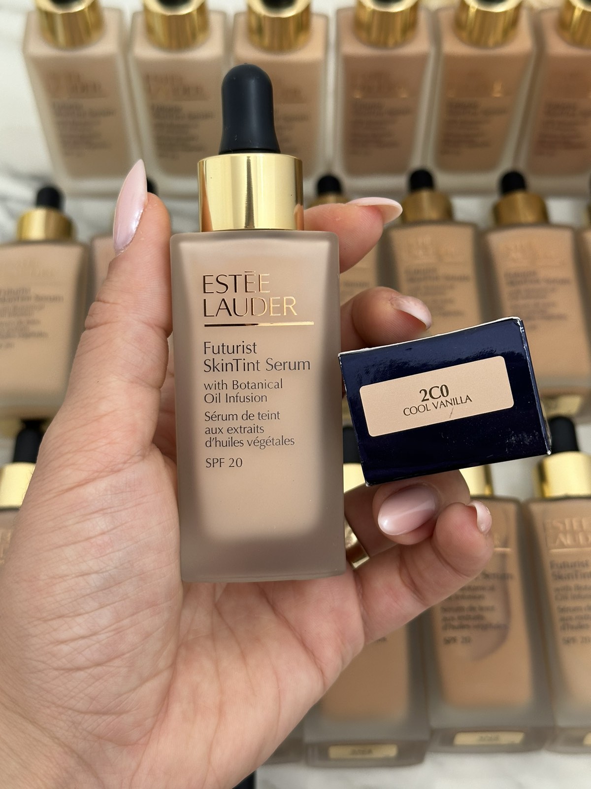 Estee Lauder - Futuristic SkinTint Serum