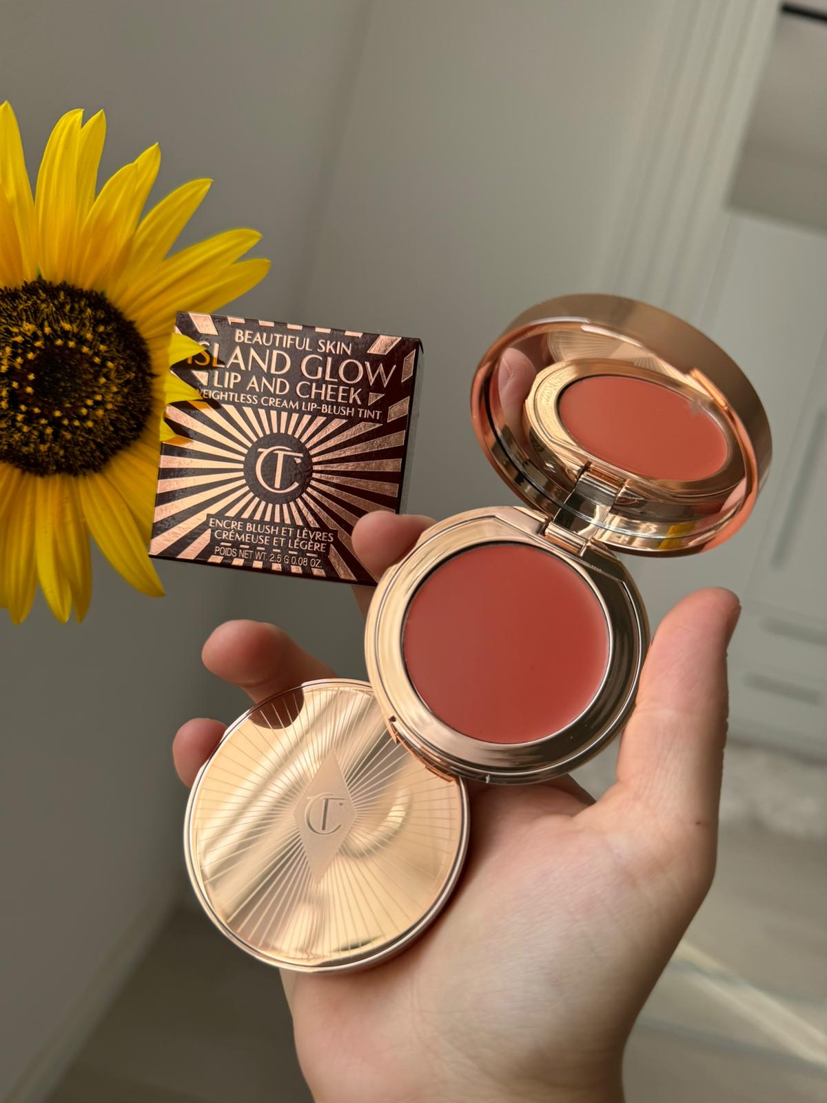 Charlotte Tilbury cream blush