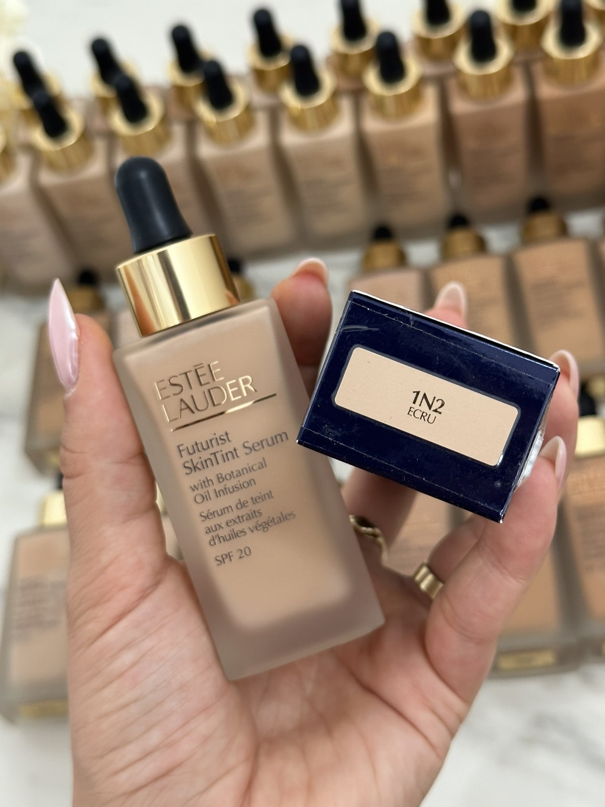 Estee Lauder - Futuristic SkinTint Serum