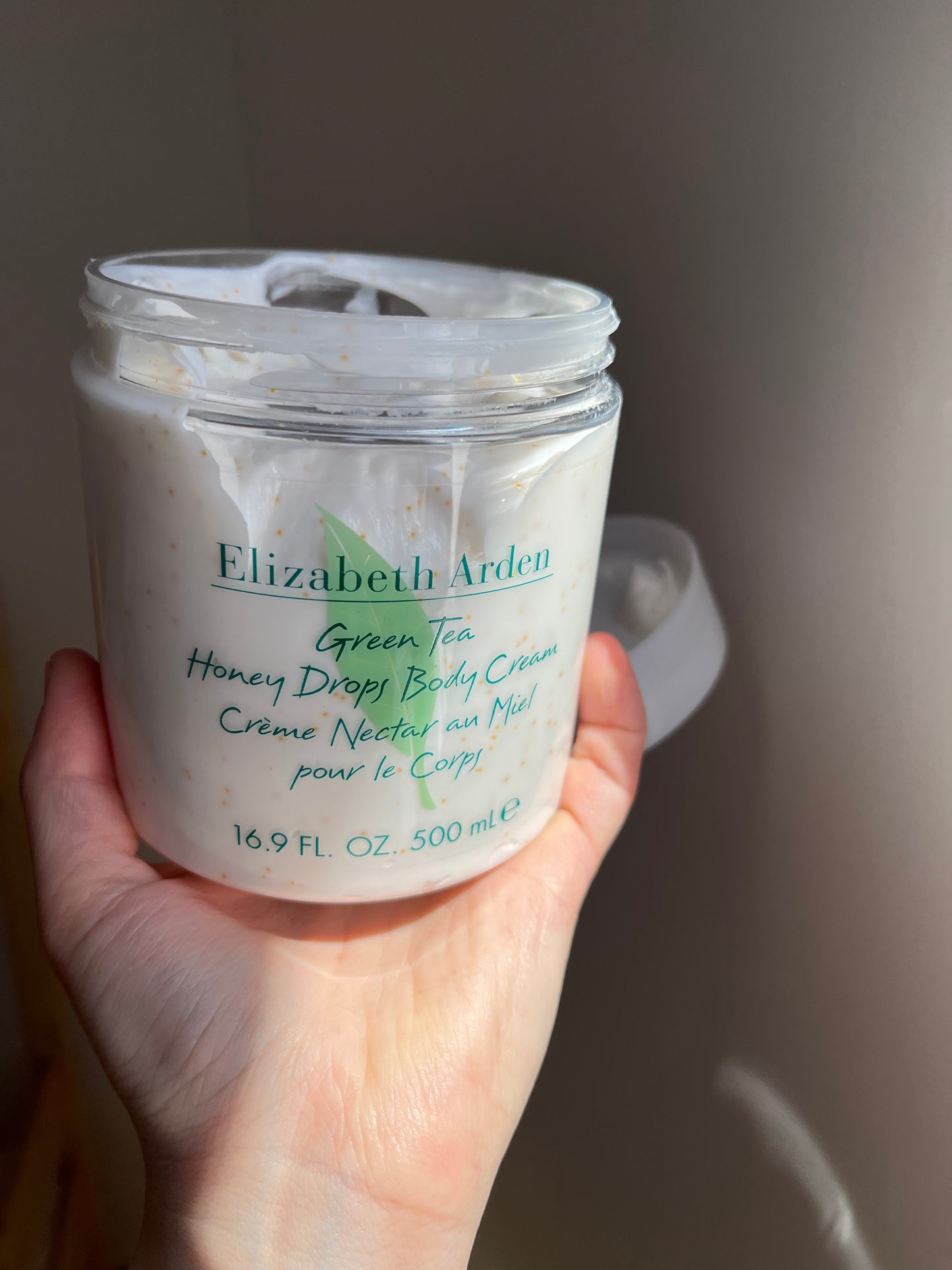 Elizabeth Arden body cream
