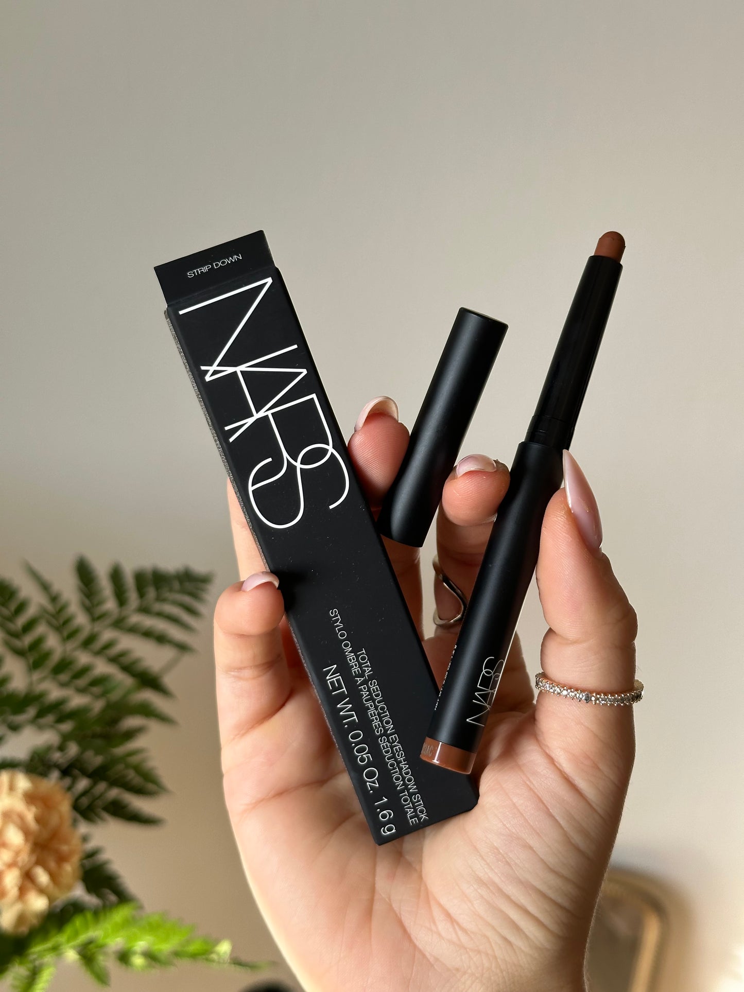 Nars - Eyeshadow Stick