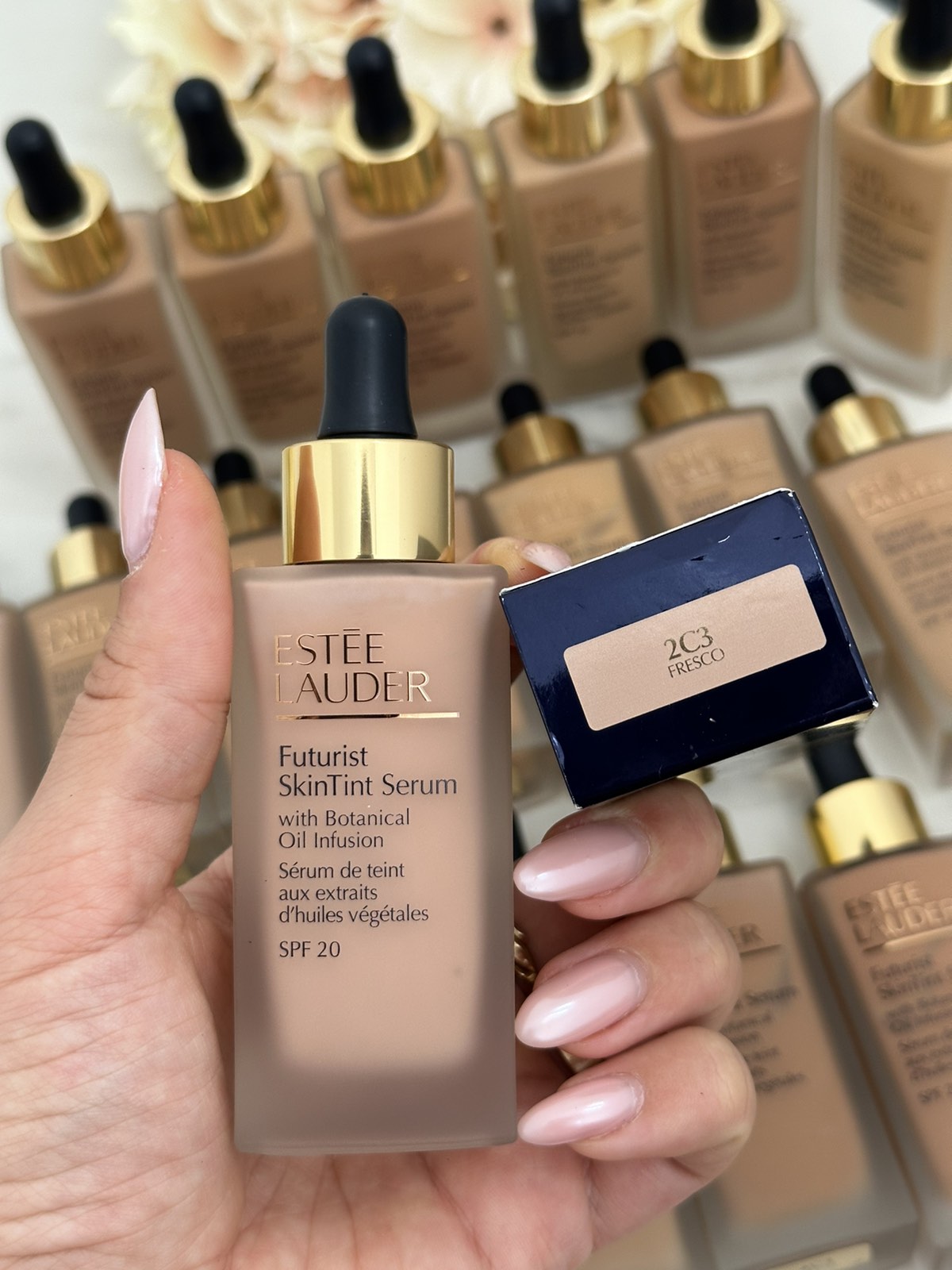 Estee Lauder - Futuristic SkinTint Serum