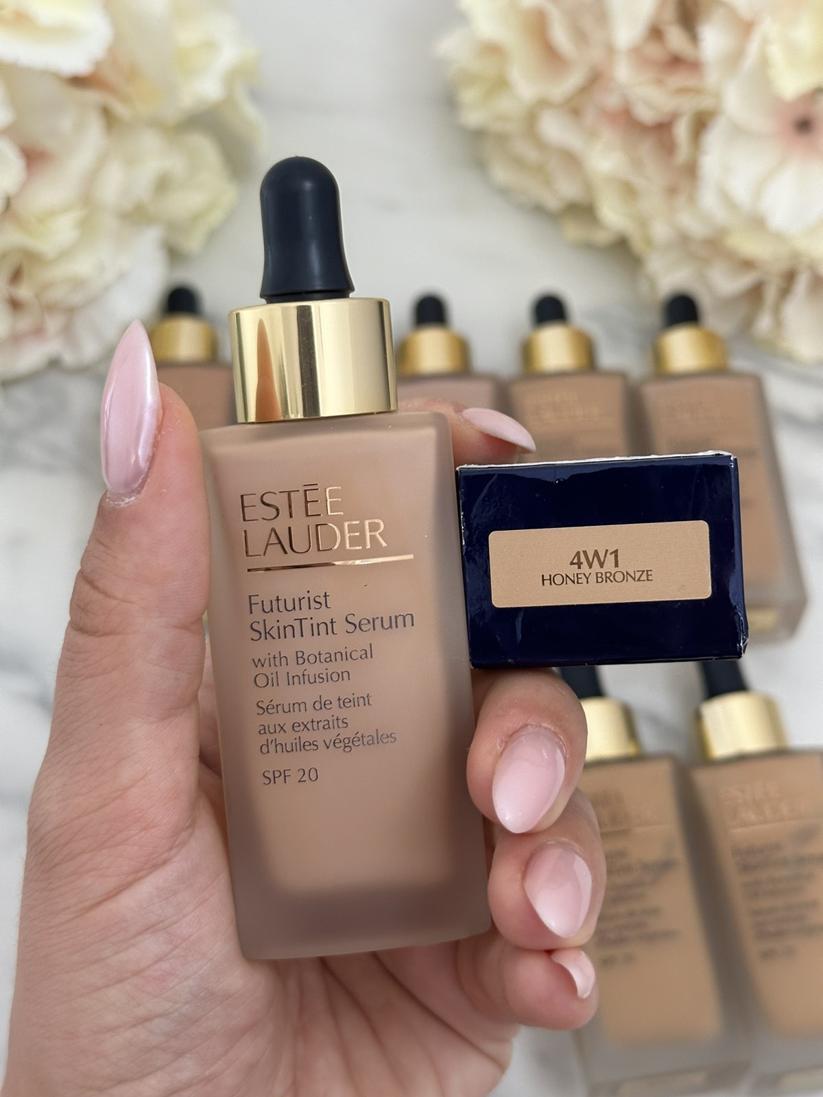 Estee Lauder - Futuristic SkinTint Serum