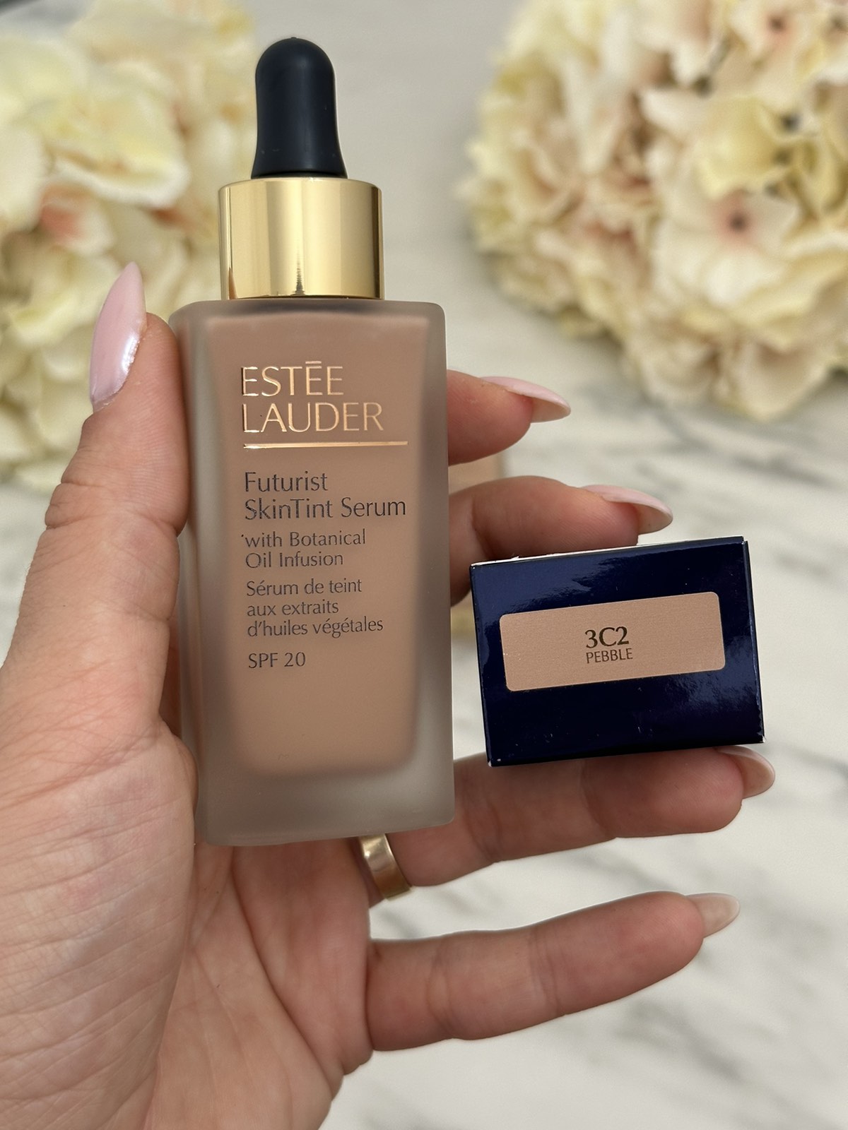 Estee Lauder - Futuristic SkinTint Serum