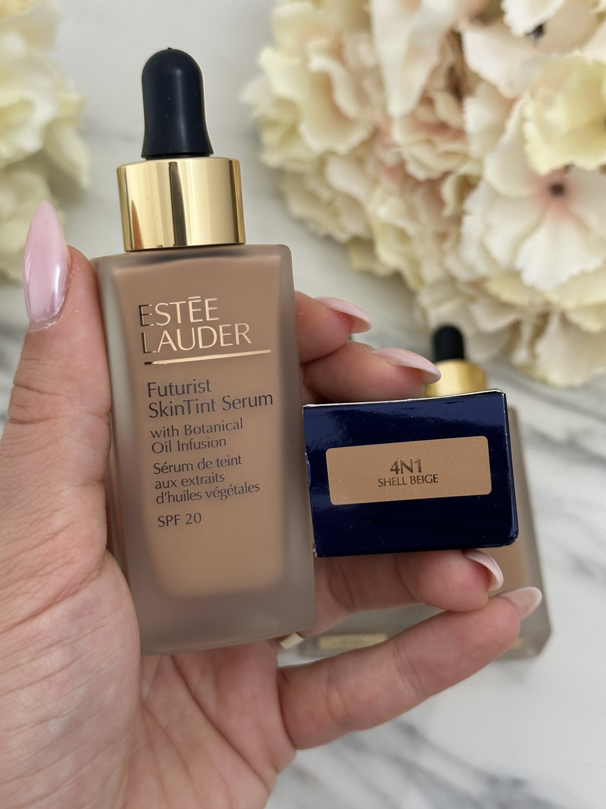 Estee Lauder - Futuristic SkinTint Serum