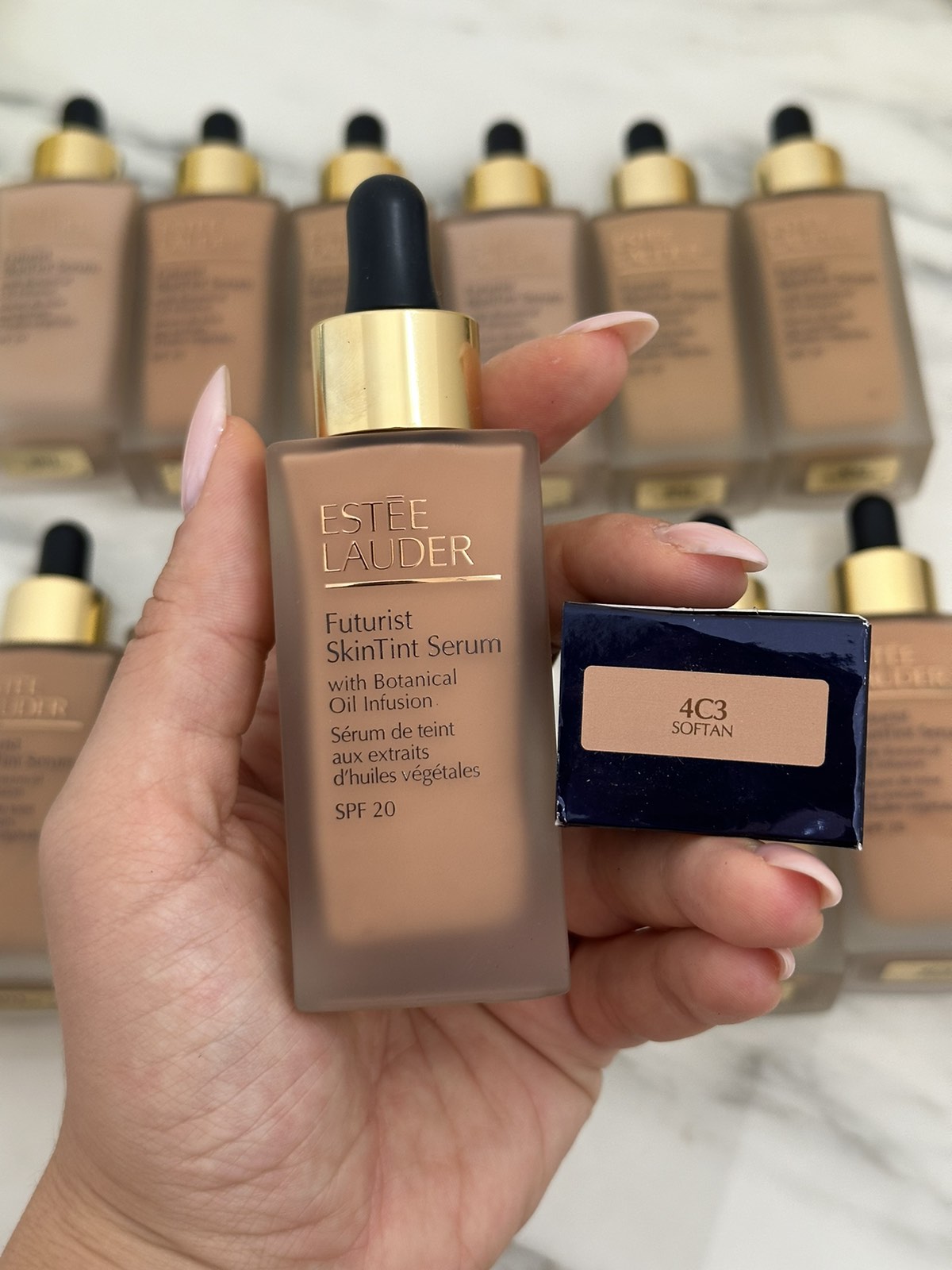 Estee Lauder - Futuristic SkinTint Serum