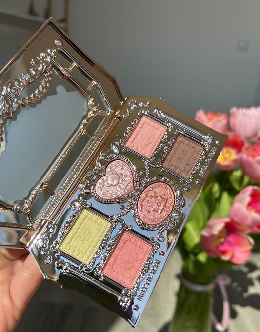 Flower Knows The Sweetie Bear 6 Color Makeup Palette