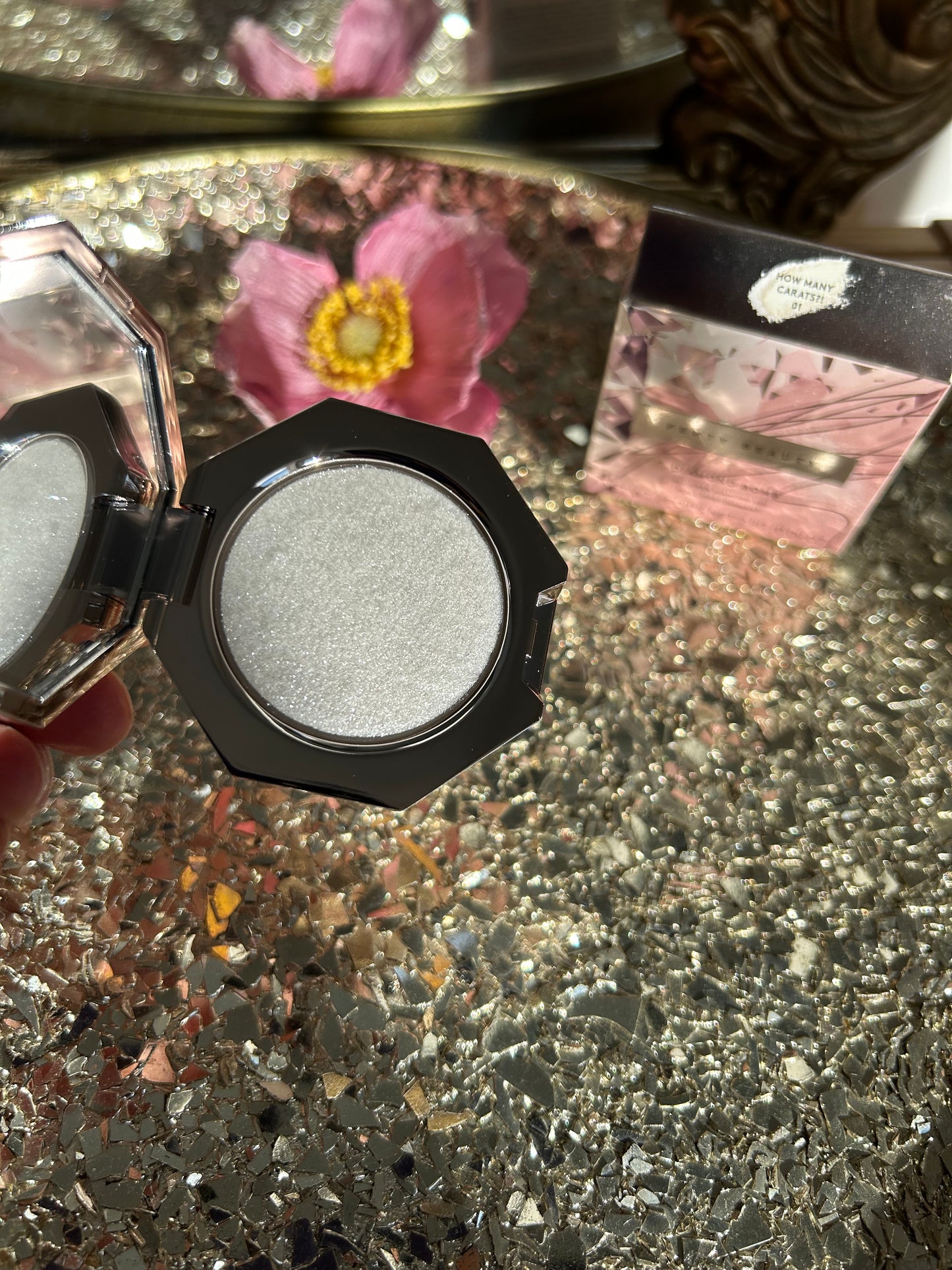 FENTY BEAUTY - MINI DIAMOND BOMB ALL-OVER DIAMOND VEIL