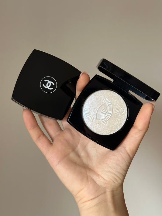 Chanel - Highlighter