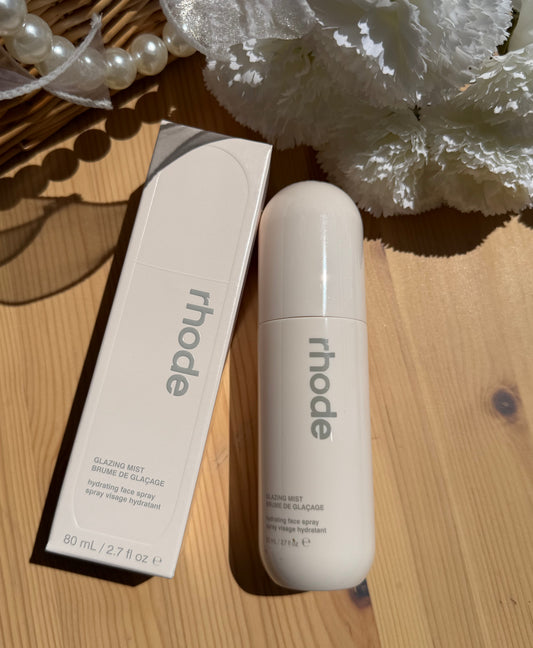 Rhode Glazing Mist
Hydrating Face Spray