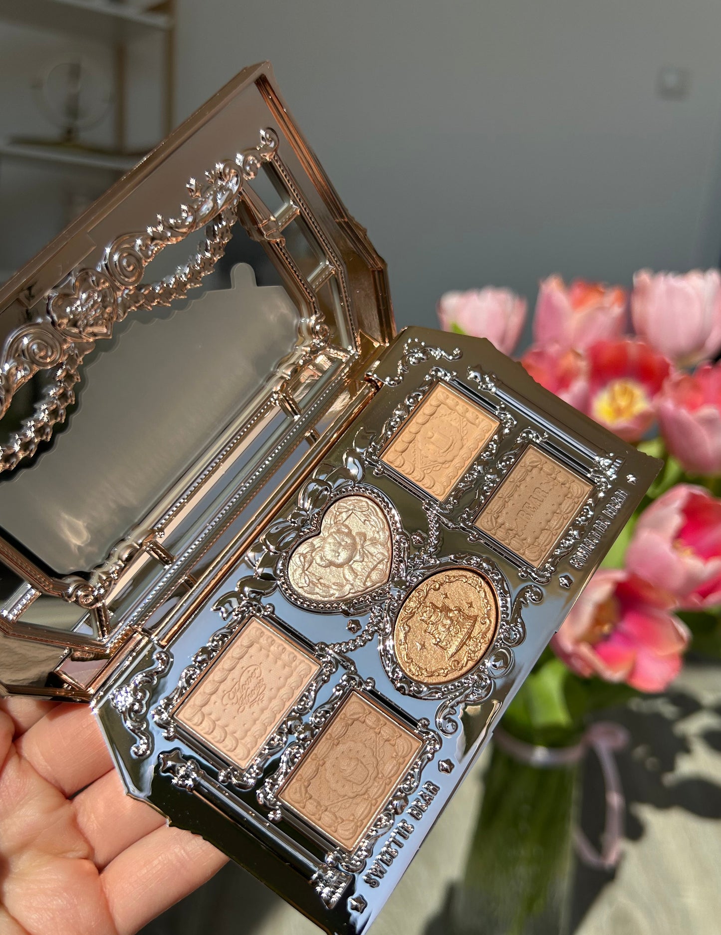 Flower Knows The Sweetie Bear 6 Color Makeup Palette