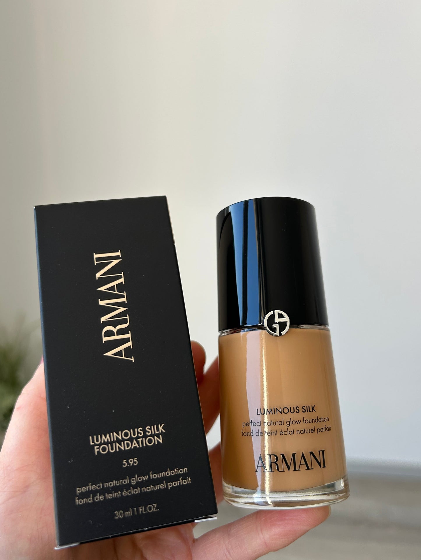 Armani Luminous Silk Foundation