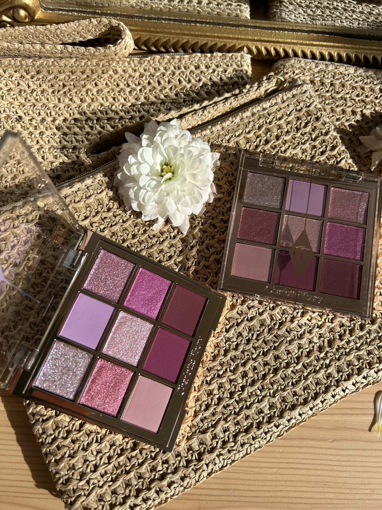 CHARLOTTE'S PALETTE OF BEAUTIFYING EYE TRENDS