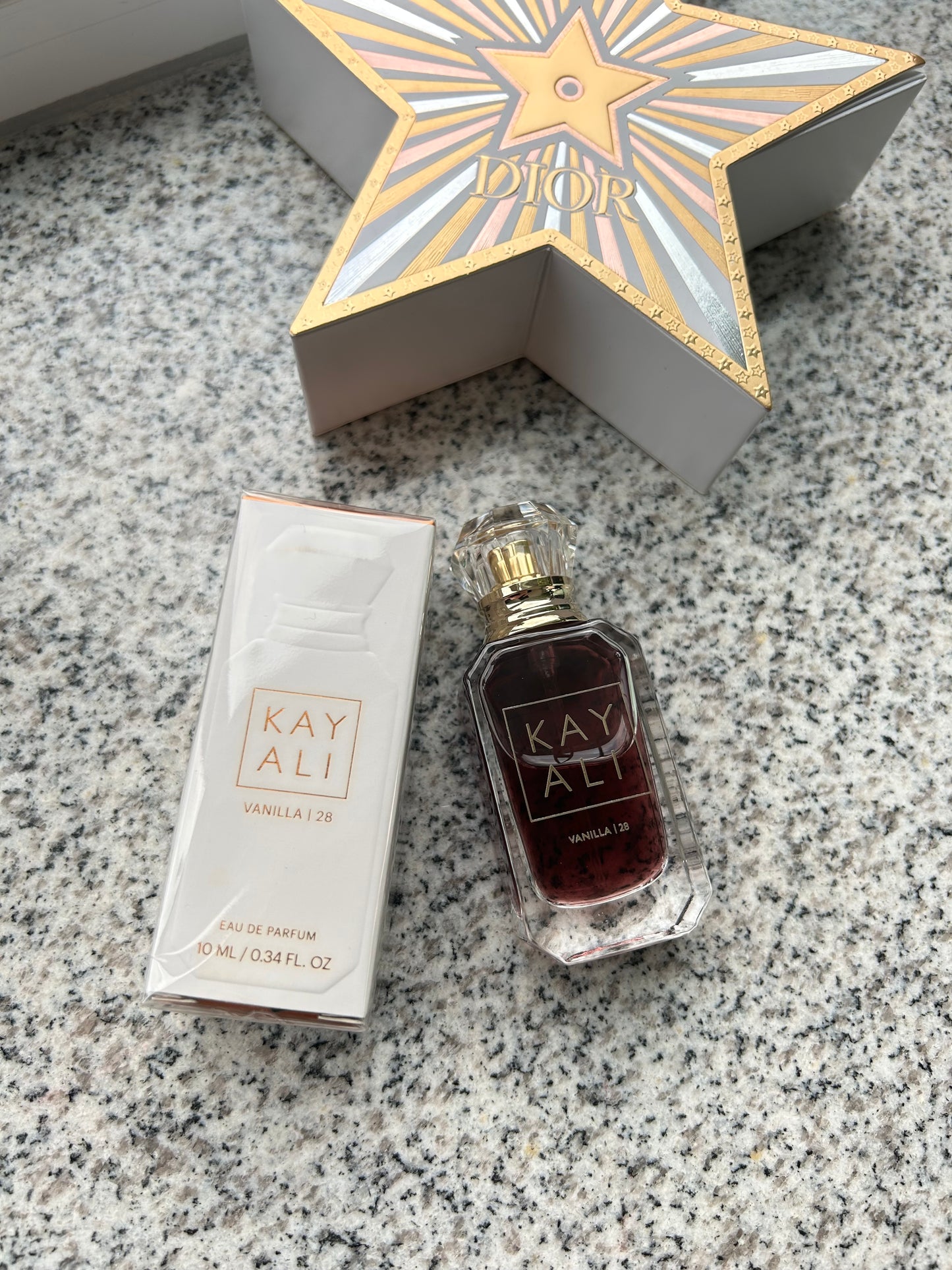 KAYALI 
VANILLA | 28 Eau de Parfum
