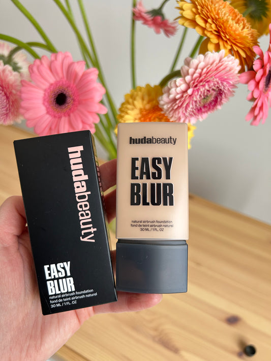 Huda Beauty - Easy Blur Foundation