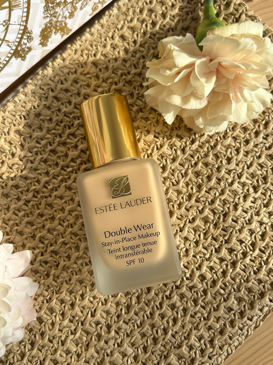 Estée Lauder 
Double Wear Stay-in-Place 24-Hour Longwear Foundation