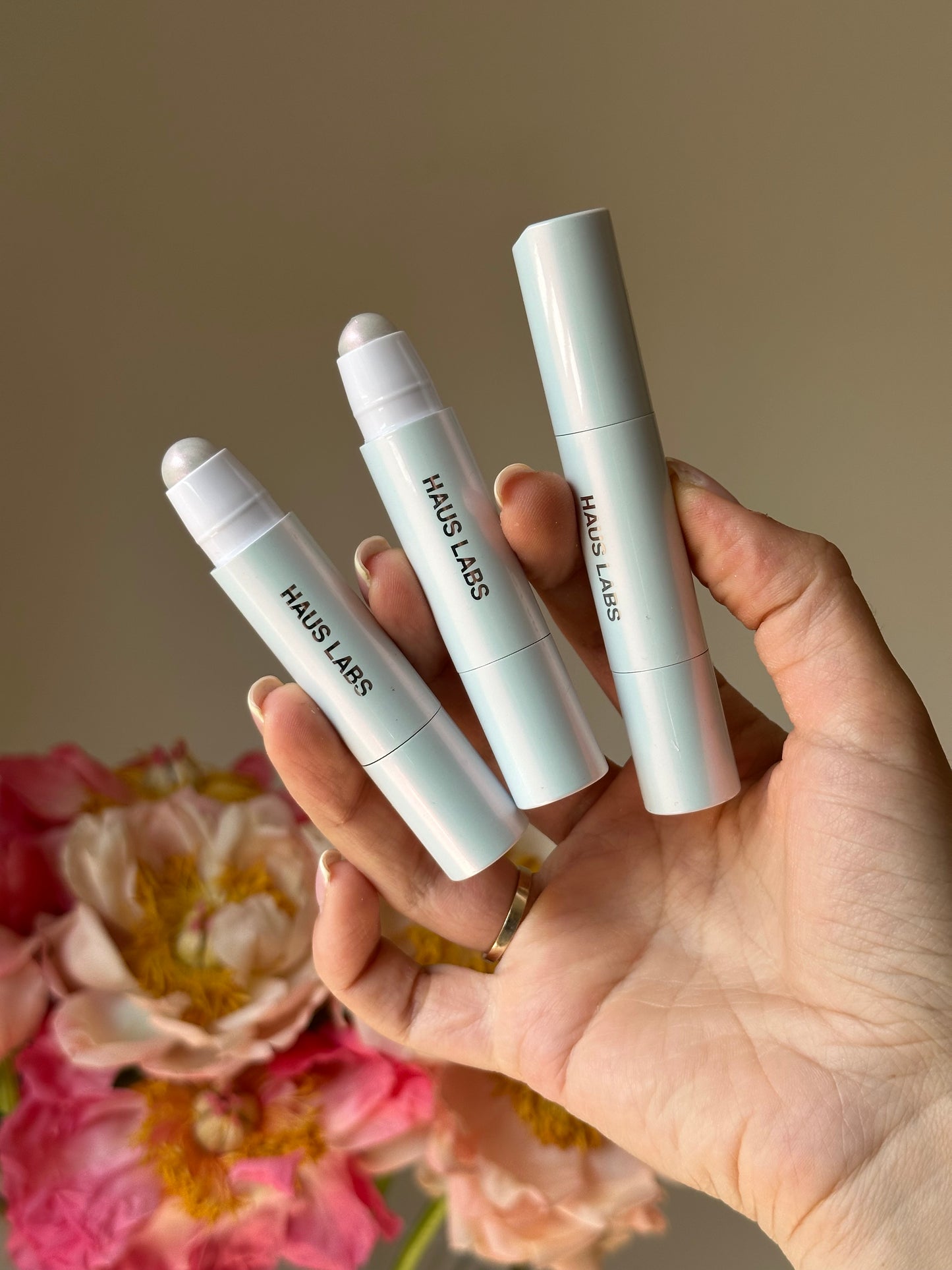 Haus Labs - Glassy Highlighter Balm