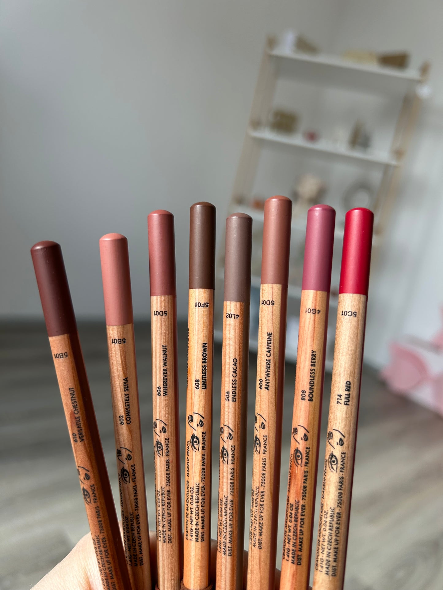 MAKE UP FOR EVER  Artist Color Pencil Long-Lasting Lip Liner