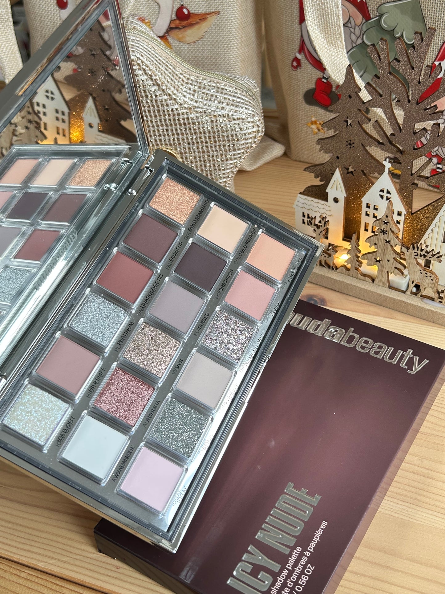 HudaBeauty Ice Nude Palette