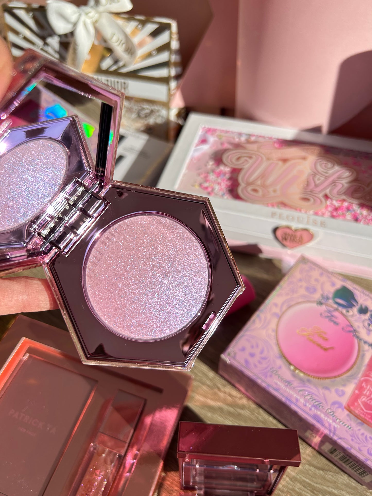 Fenty Beauty by Rihanna  Diamond Bomb All-Over Diamond Veil