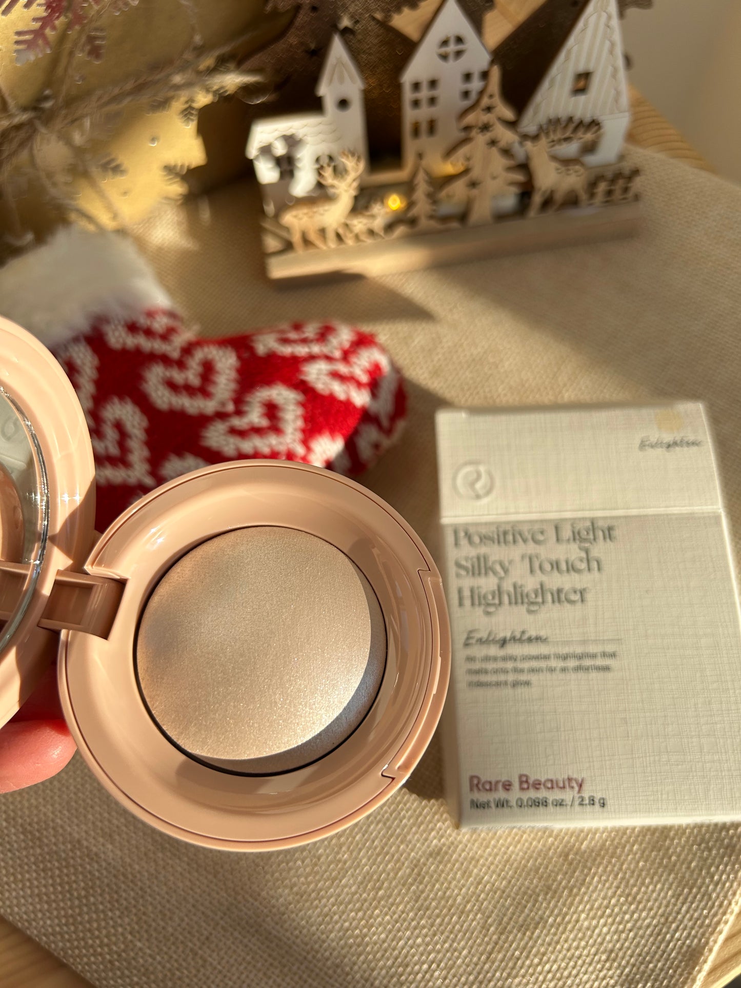 Rare Beauty Positive Light Silky Touch Highlighter