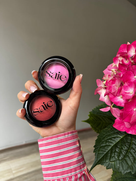 Saie 
SuperSuede™ Radiant Talc-Free Baked Powder Blush
