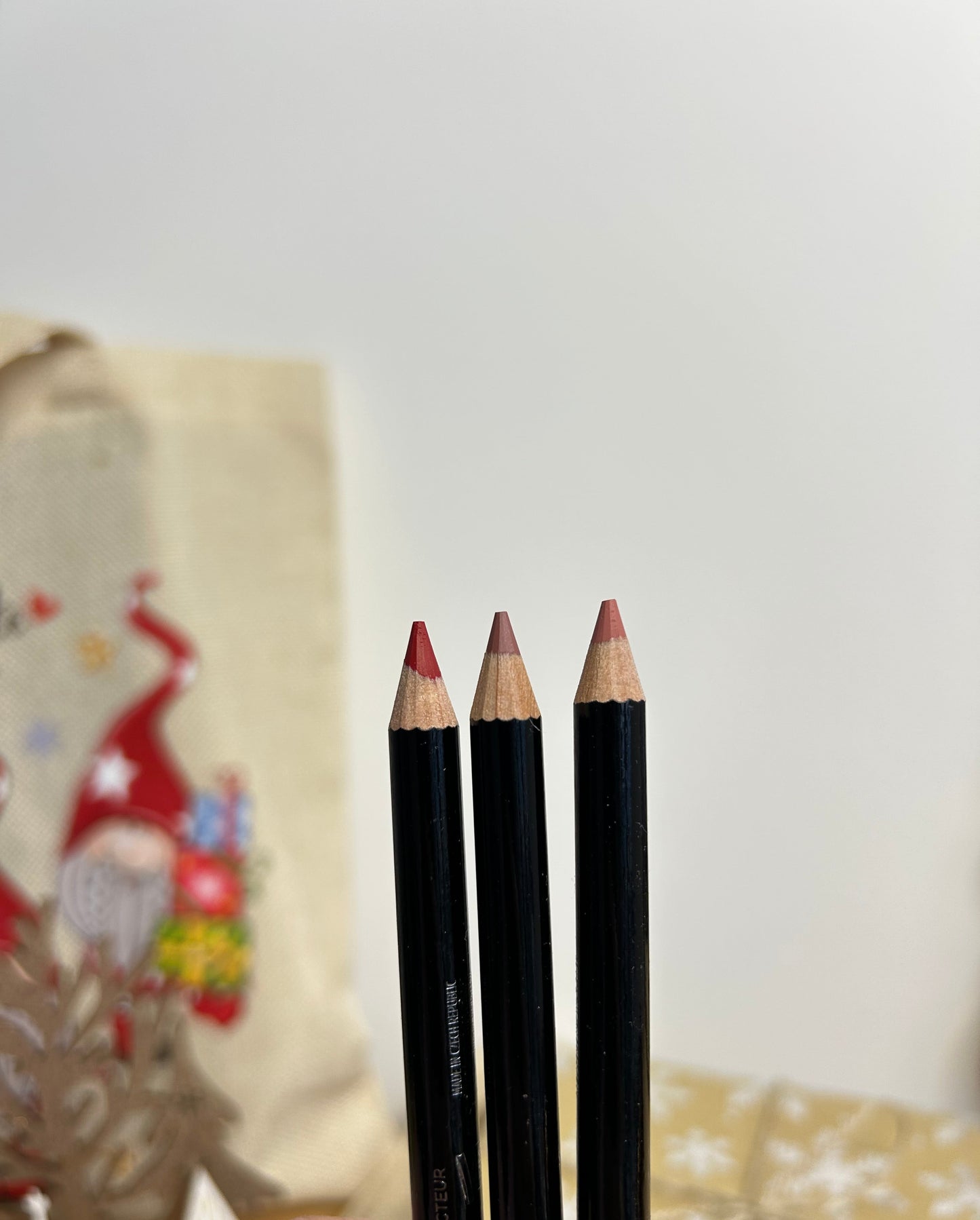 Laura Mercier Lipliner