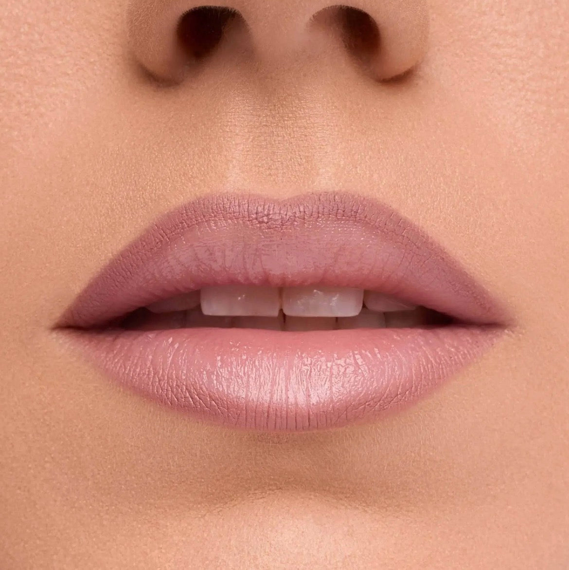 NATASHA DENONA 
I NEED A NUDE LIP CRAYON