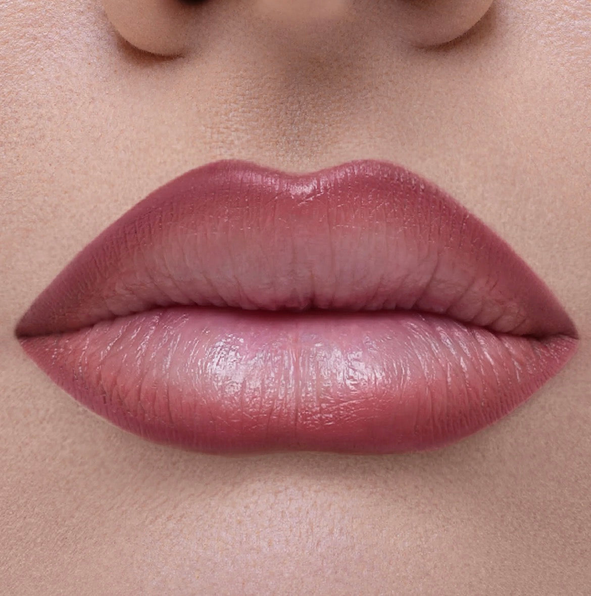 NATASHA DENONA 
I NEED A NUDE LIP CRAYON