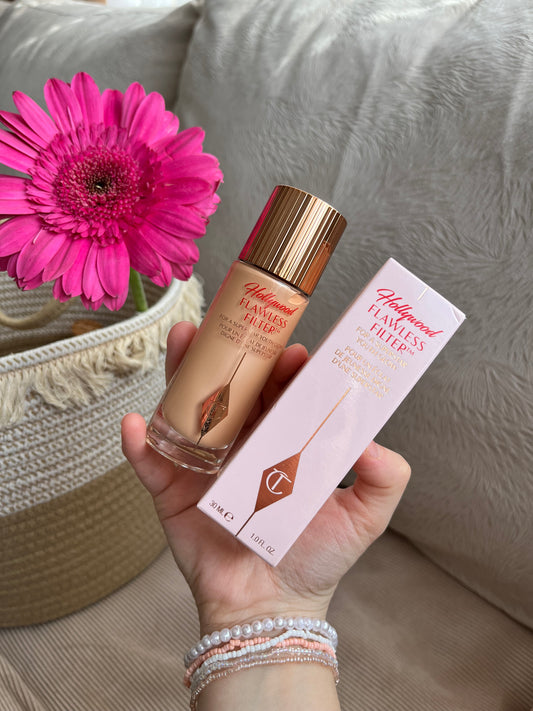 CHARLOTTE TILBURY Hollywood Flawless Filter foundation